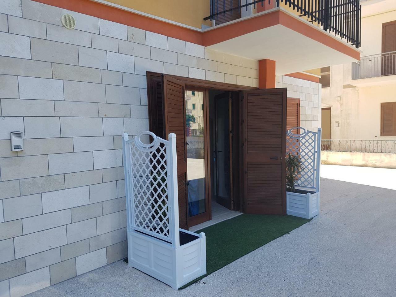 Affittacamere Lido Rivabella 加利波利 外观 照片
